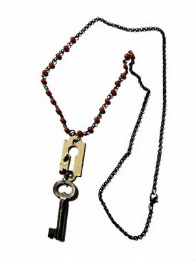 Handmade Vintage Antique Cottagecore Red Beaded Lock Key Pendant Necklace 28.5"